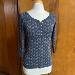 EDDIE BAUER Organic Heroes for the Earth Women's Gray Patterned Top Med